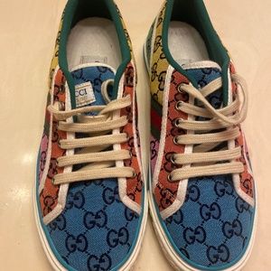 Gucci shoes